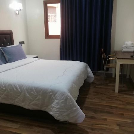 Hotel School Ersat أزرو المظهر الخارجي الصورة