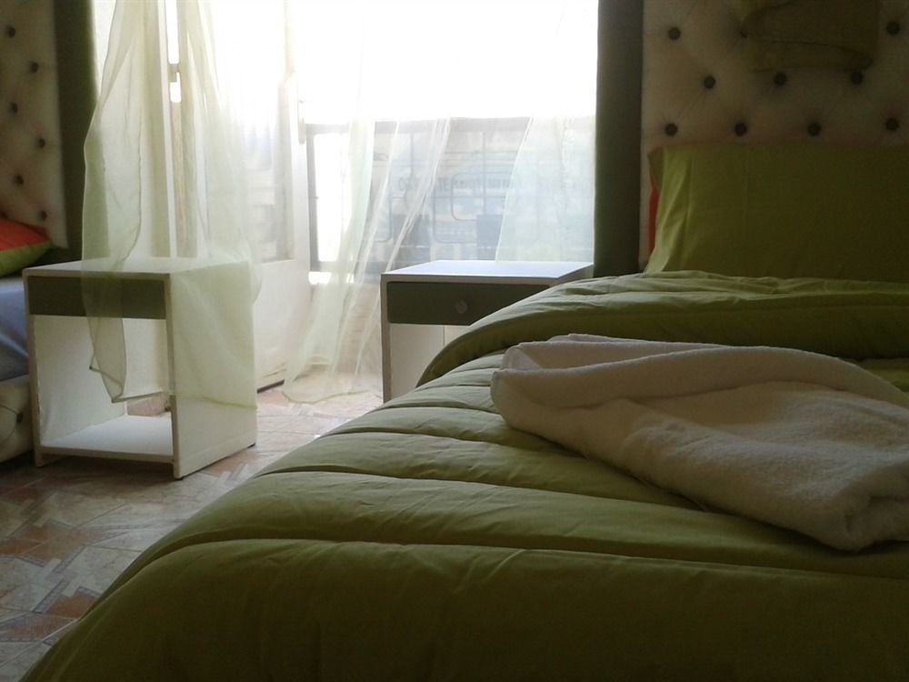 Hotel School Ersat أزرو المظهر الخارجي الصورة